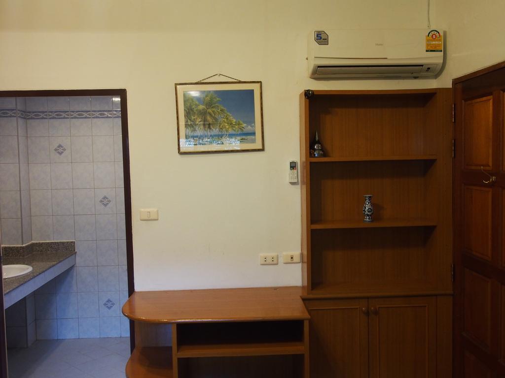Waree'S Guesthouse Kata Beach  Zewnętrze zdjęcie