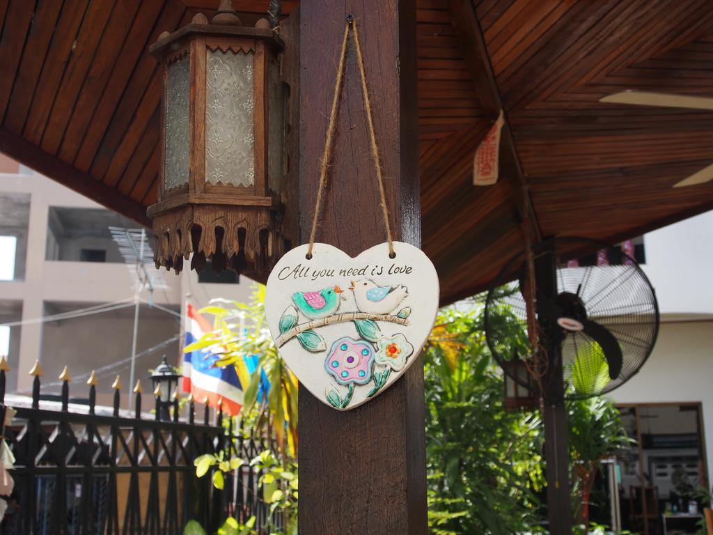Waree'S Guesthouse Kata Beach  Zewnętrze zdjęcie