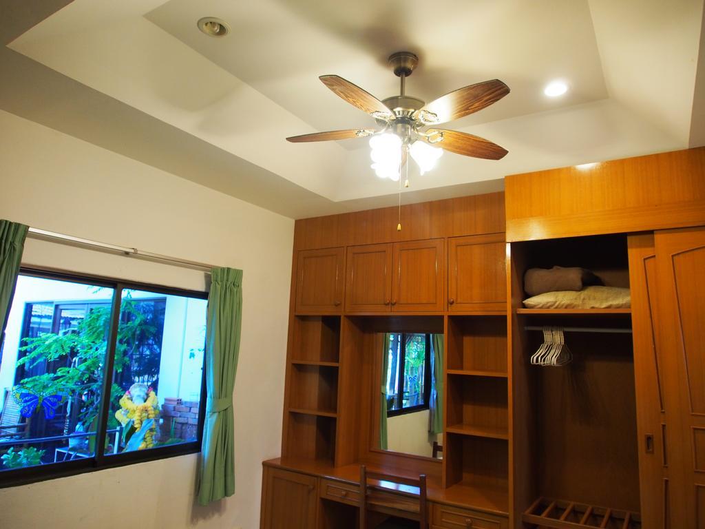 Waree'S Guesthouse Kata Beach  Zewnętrze zdjęcie