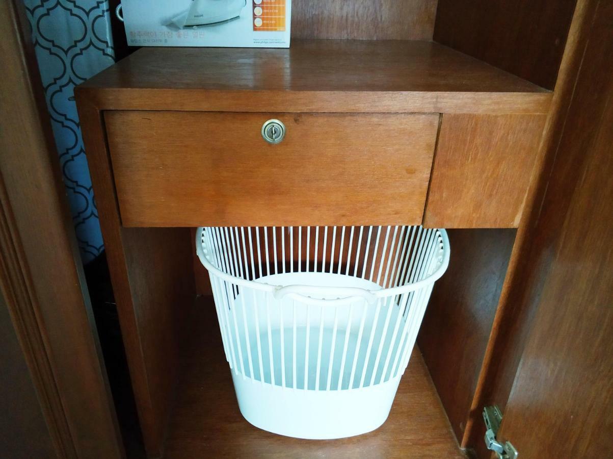 Waree'S Guesthouse Kata Beach  Zewnętrze zdjęcie